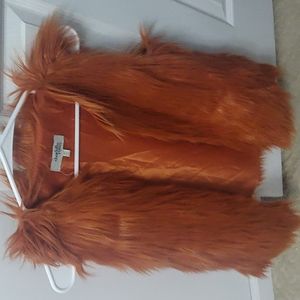 Burger orange fur vest